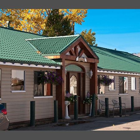 跳舞熊酒店 East Glacier Park Village 外观 照片
