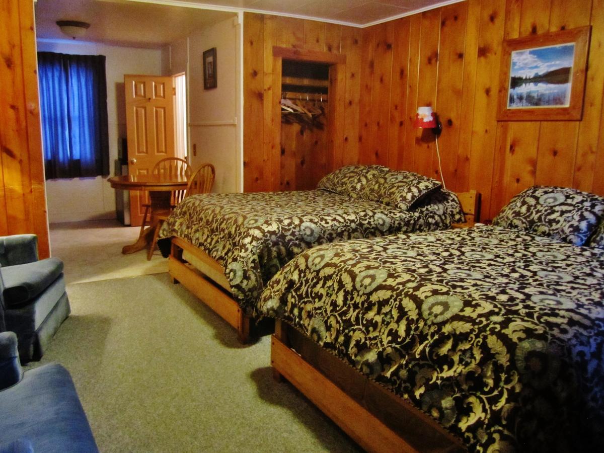 跳舞熊酒店 East Glacier Park Village 外观 照片