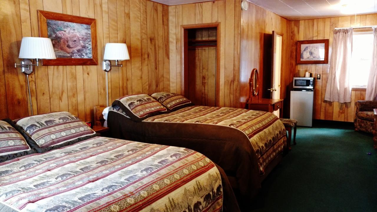 跳舞熊酒店 East Glacier Park Village 外观 照片